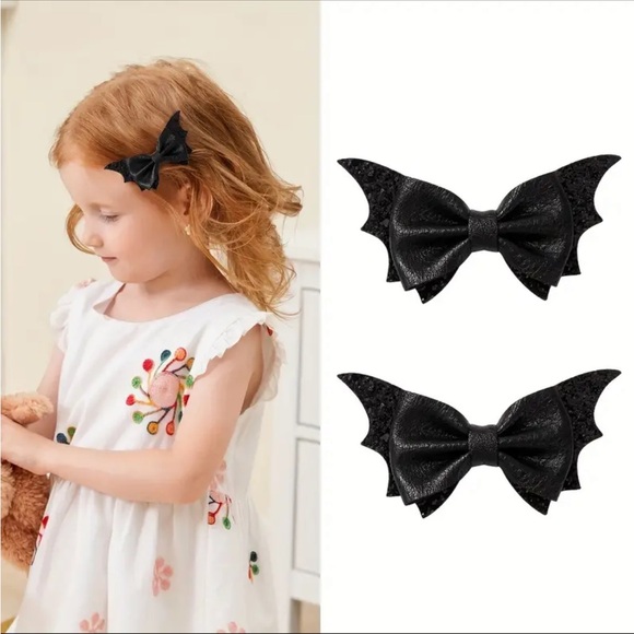 Sparkly Bat Bow Halloween Hair Clips 2 Pcs - Picture 11 of 11